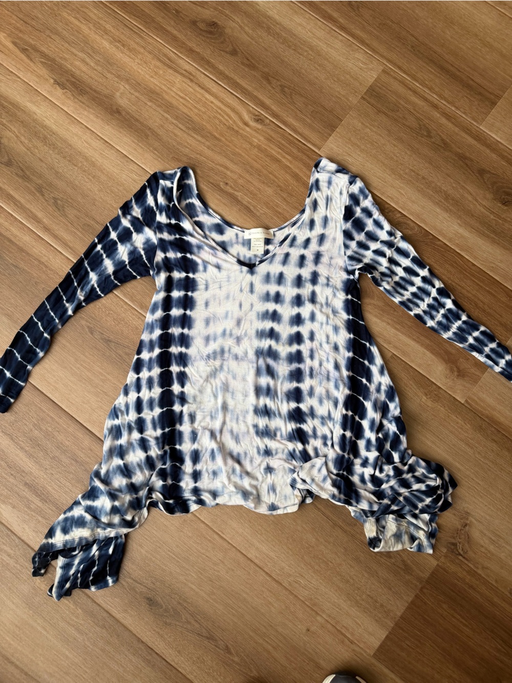 Women’s Navy and White Tie-Dye V-Neck Blouse